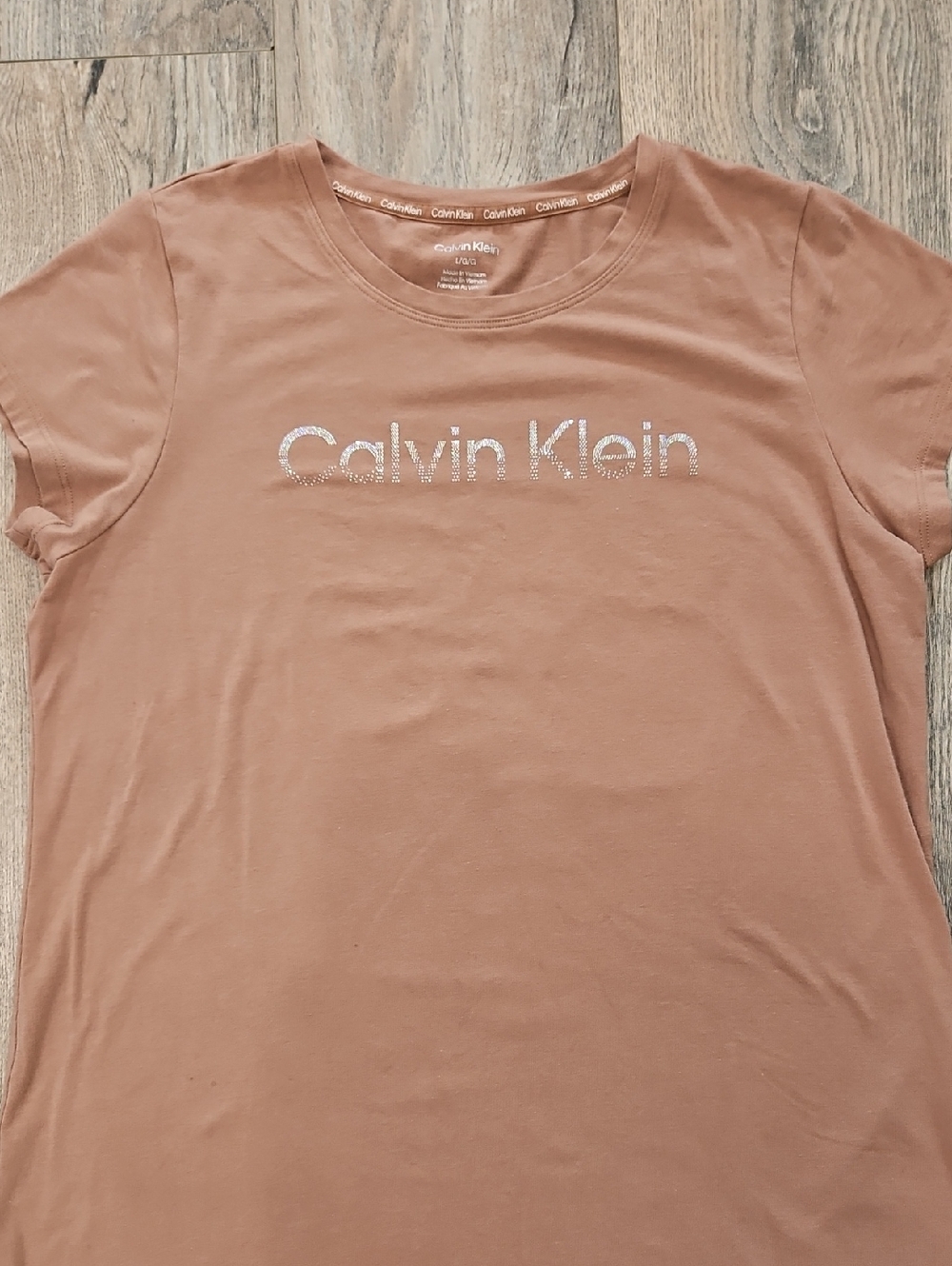 Calvin Klein Women’s Dusty Rose Logo Short Sleeve Tee